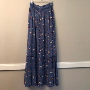 ❌SOLD❌Blue Pepper Floral Maxi Skirt